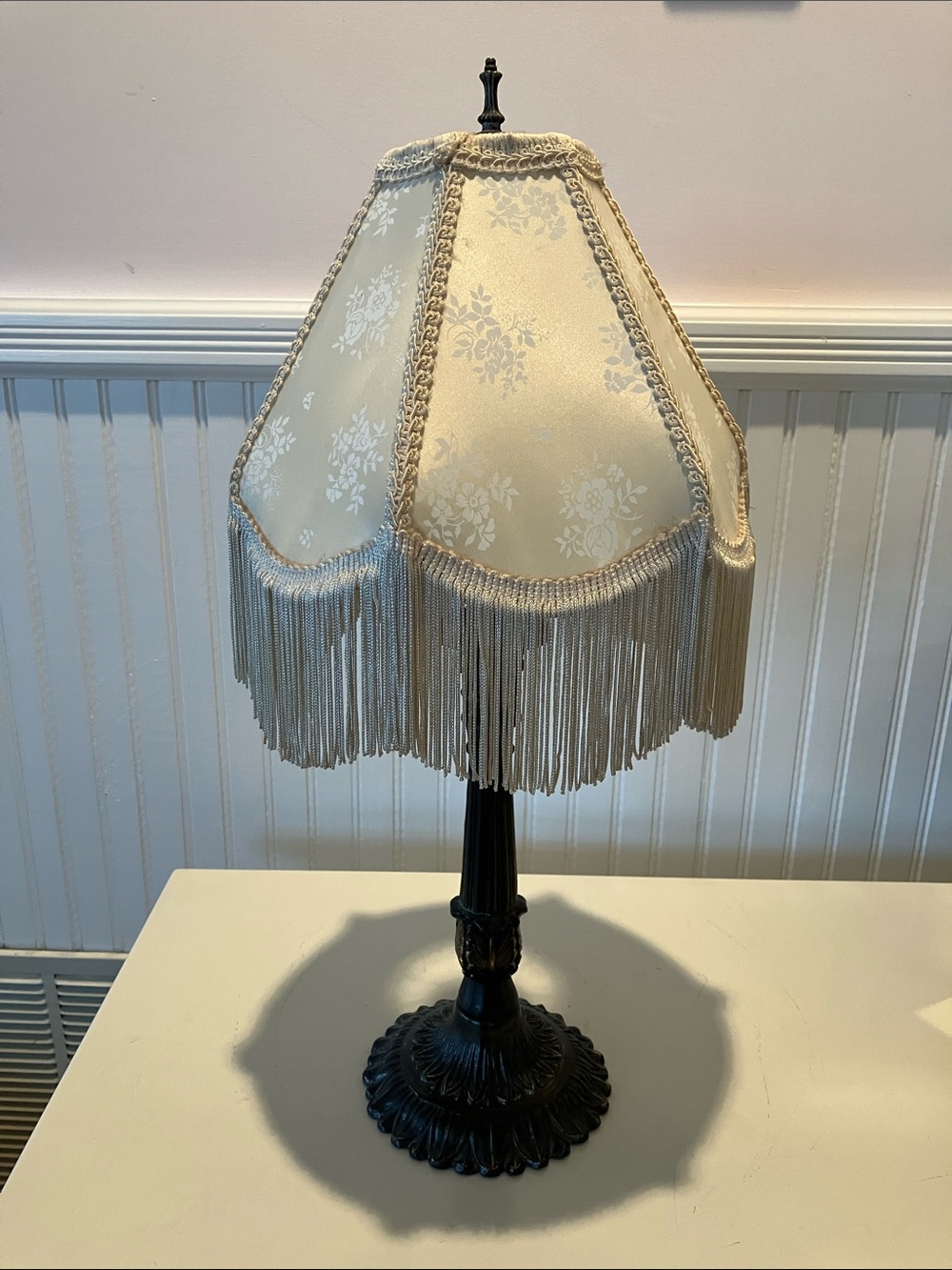 Vintage Victorian Style Boudoir Table Lamp With Fringe Lampshade - Picture 2 of 15